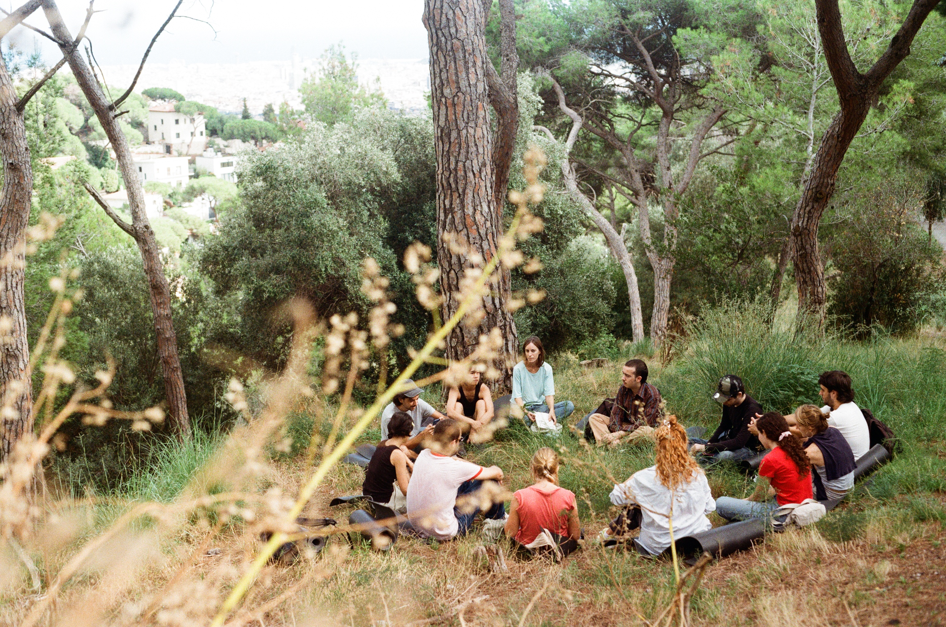  Emboscada #15: Huaqian Zhang y Joan Bennàssar, einaidea, 2025. Foto: Simón Fernández Katz