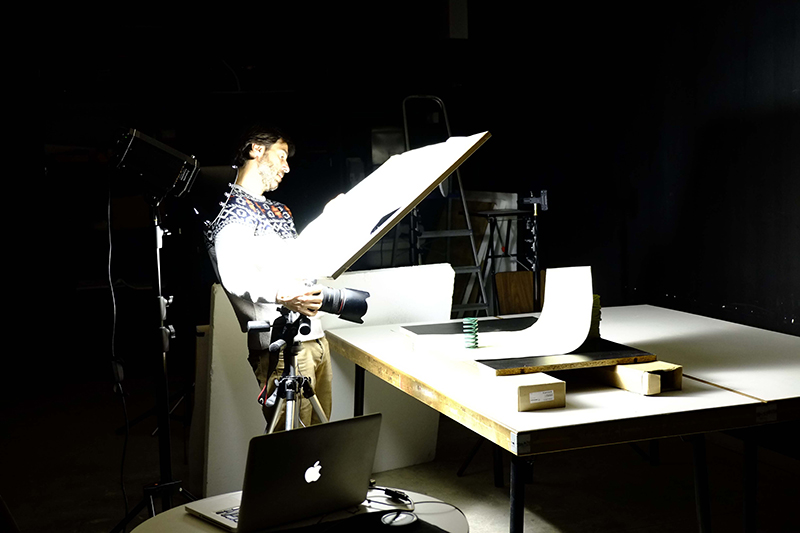 Masterclass in Product and Object Lighting - Jordi Esteve