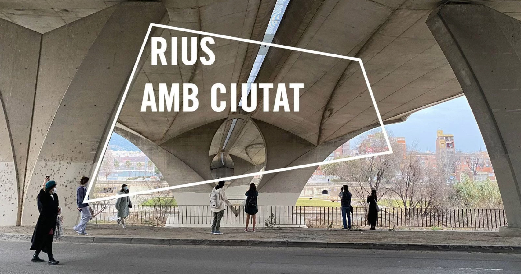 Rius amb ciutat