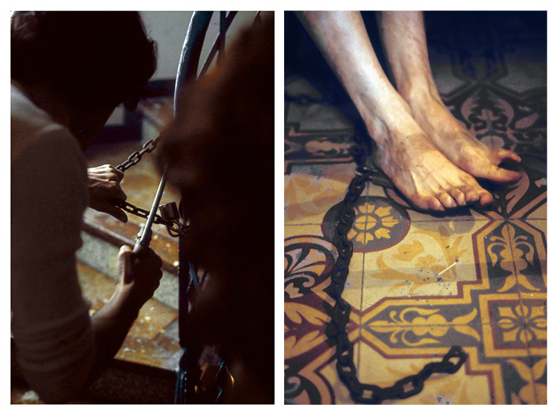 Un estudiant talla el cadenat amb una serra de mà i Detall dels peus del salvatge una vegada alliberat