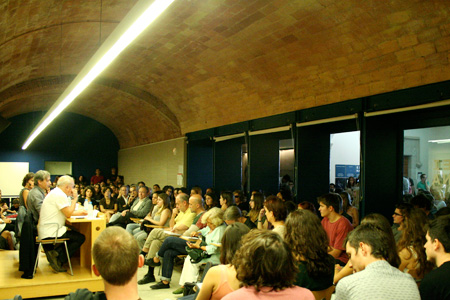 Marina Garcés giving inaugural lecture "Sense curs", corresponding to the opening of EINA's academic year 2013-14