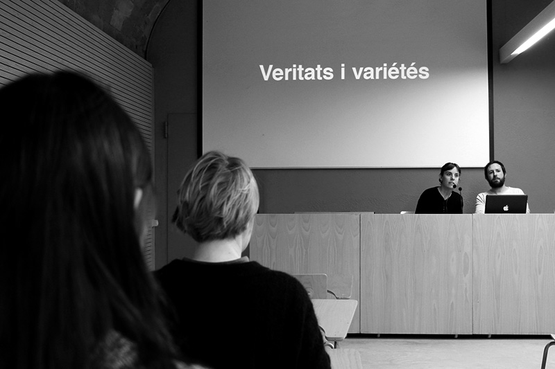 Coffee Chat with Carles Murillo "Veritats i varietés" in EINA