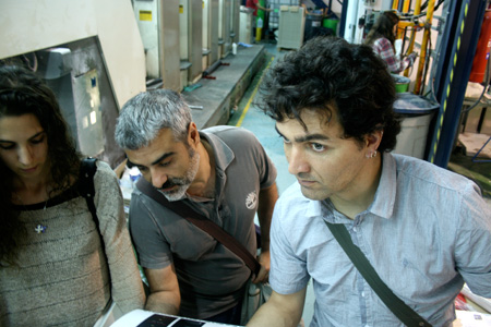 Alumnes d'Arts Gràfiques de visita a la impremta NovaEra