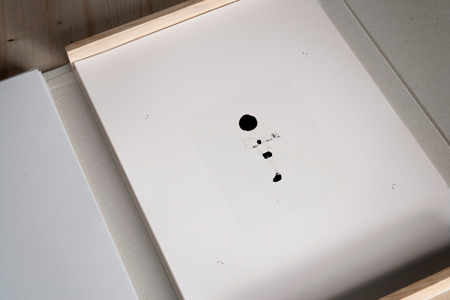 Vaig veure com inspirava per última vegada i expirava per sempre. Història d'un llibre desconstruït. Artur Muñoz, professor d'EINA.