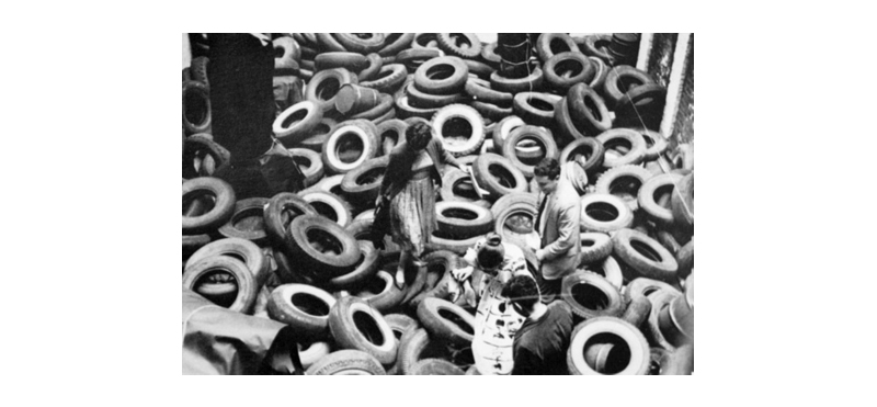 Allan Kaprow, Yard, 1961