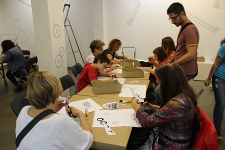 “Unclassified individuals” workshop by Enric Font and students of 4th year in Design degree at EINA