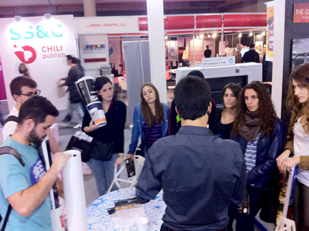 Los estudiantes de la asignatura de 3ro, Artes Gráficas, de visita por Graphispag Digital 2013