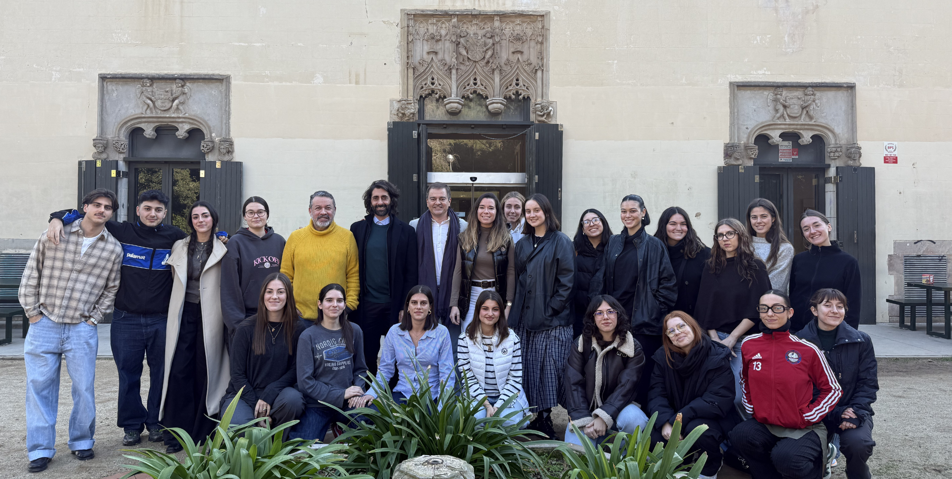 Students from Eina develop future strategies for iGuzzini