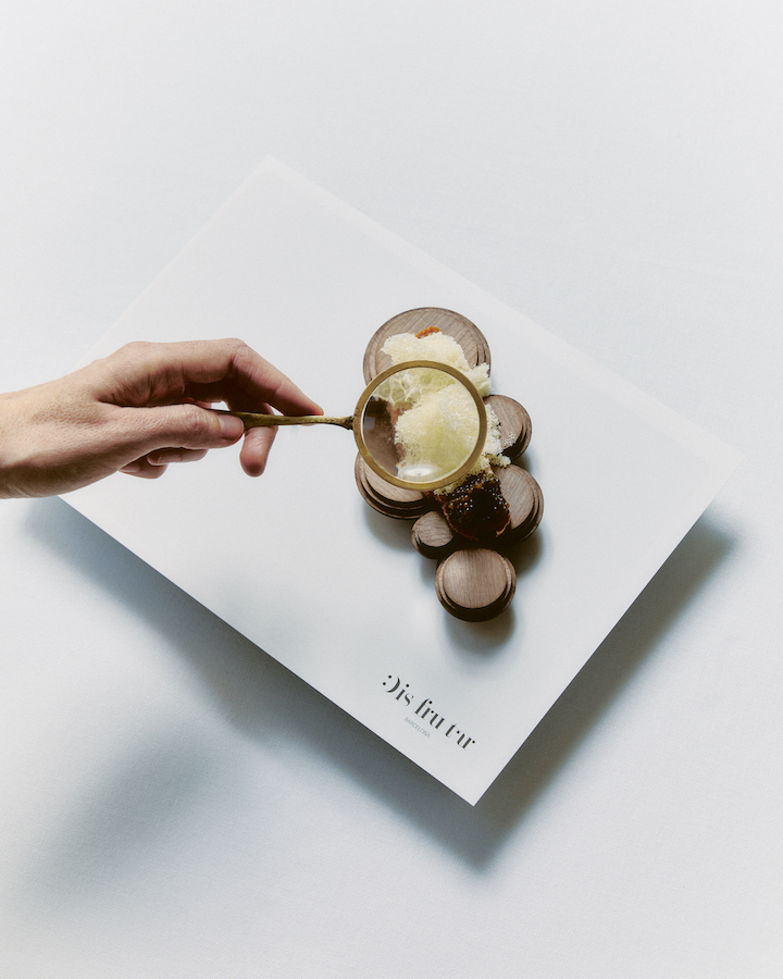 'Bombolles sòlides de mantega fumada amb caviar' d'Eduard Martínez