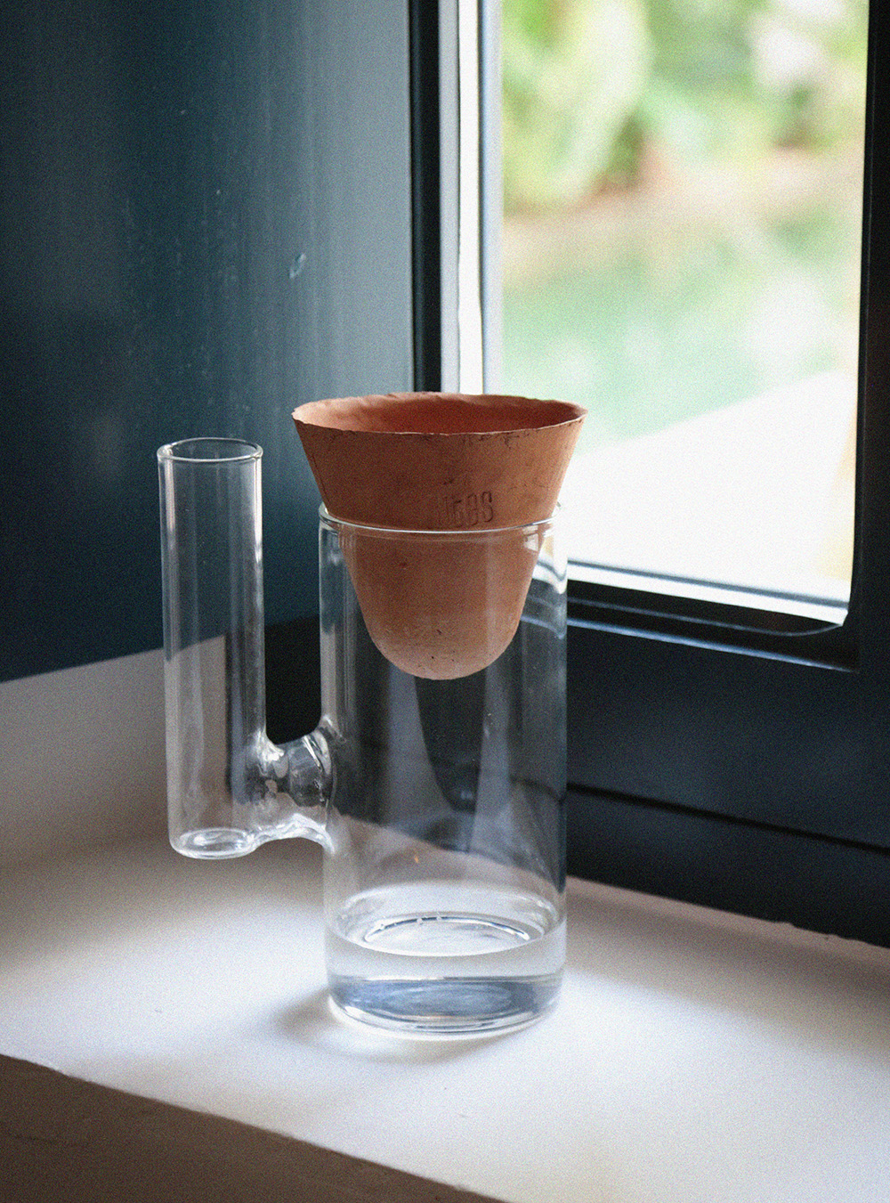 Francina Ayuso - Rutes. Filtre ceràmic d'aigua.