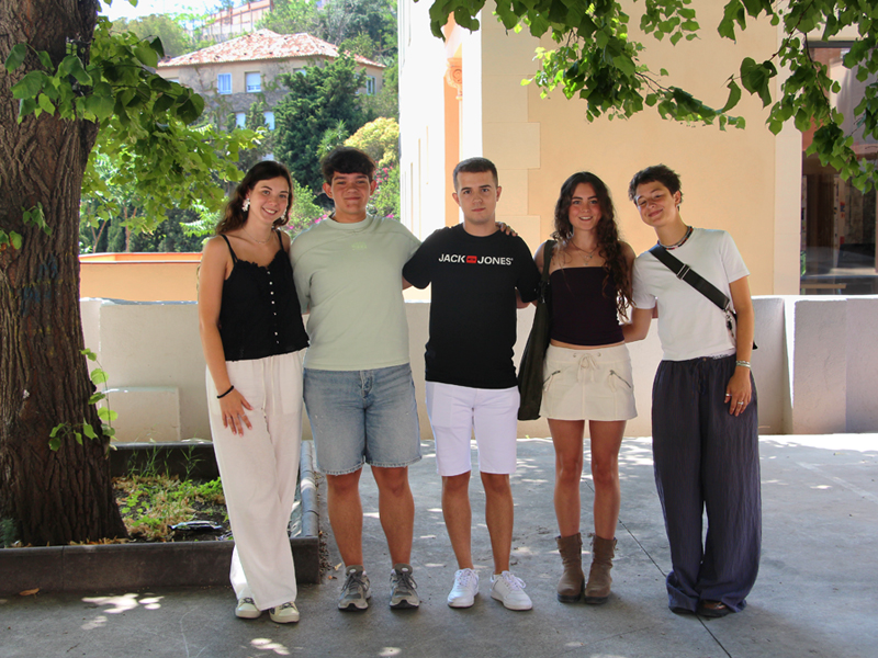 Beques de Nou Accés i Premi Extraordinari de la Fundació Eina