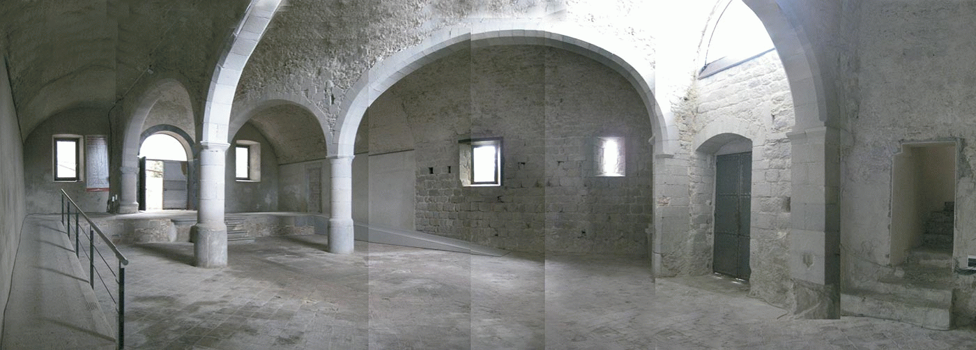 Lara Pujol Garriga - projecte d'un bar librería en una capella romànica en desús de Girona.