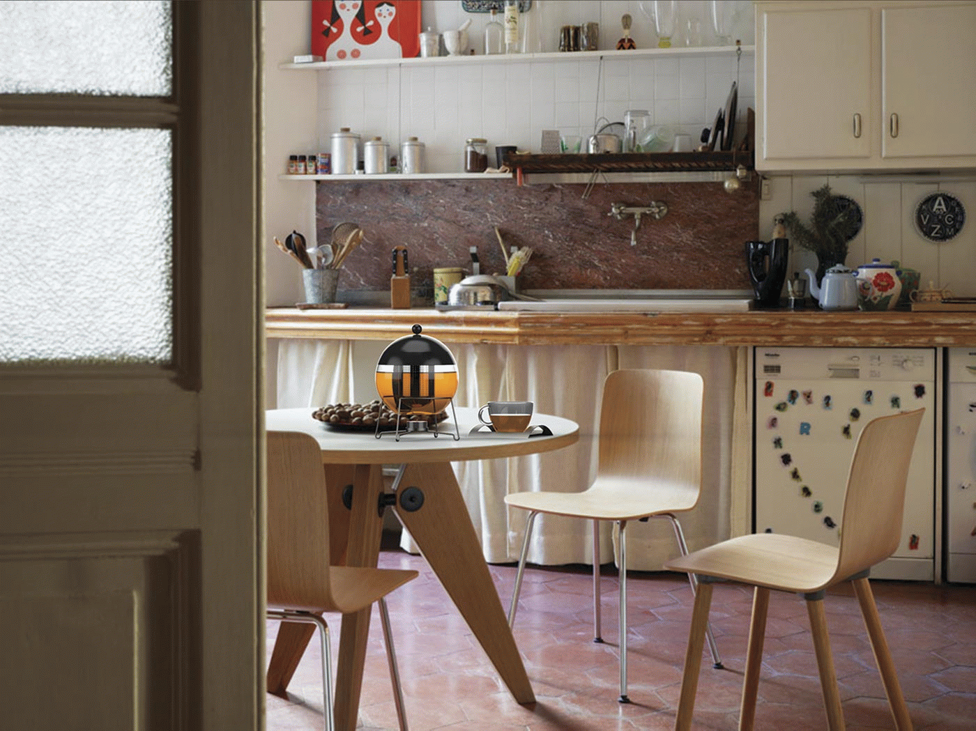 Nil Teixidó Devesa - Earl grey tea set