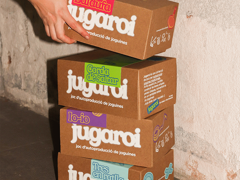Jugaroi; joc d'autoproducció de joguines
