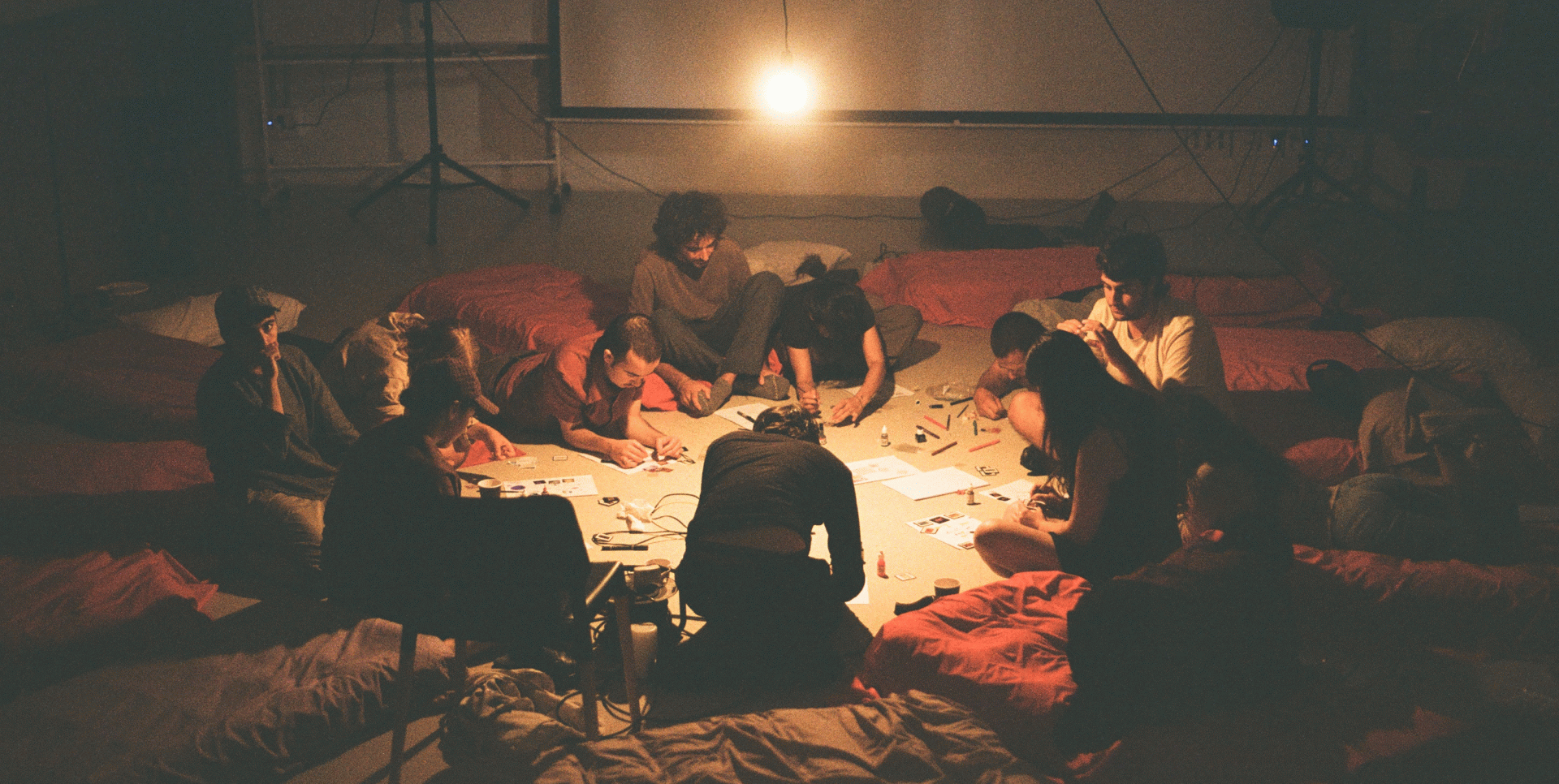  Emboscada #15: Huaqian Zhang y Joan Bennàssar, einaidea, 2025. Foto: Simón Fernández Katz