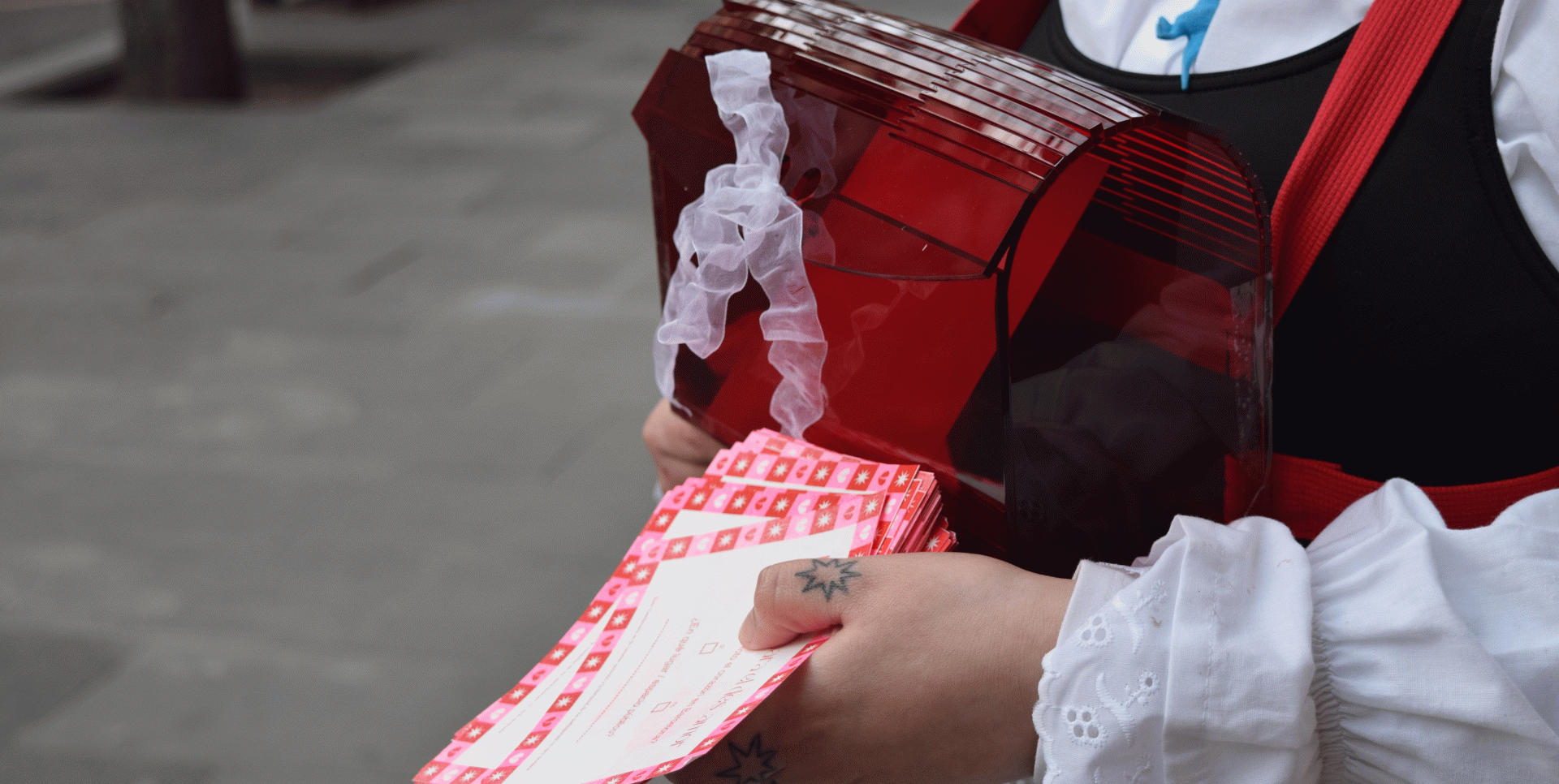 Exposicions Ecos de lo Invisible i Tramas imaginarias