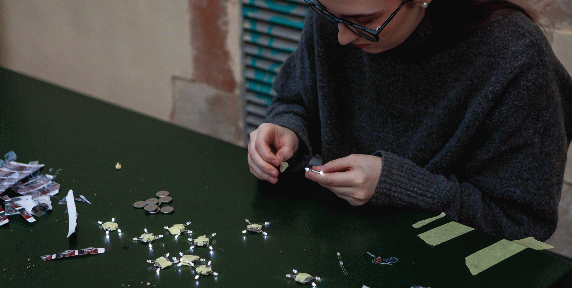 Projecte Repensem la llum del jardí dels estudiants del Grau en Disseny