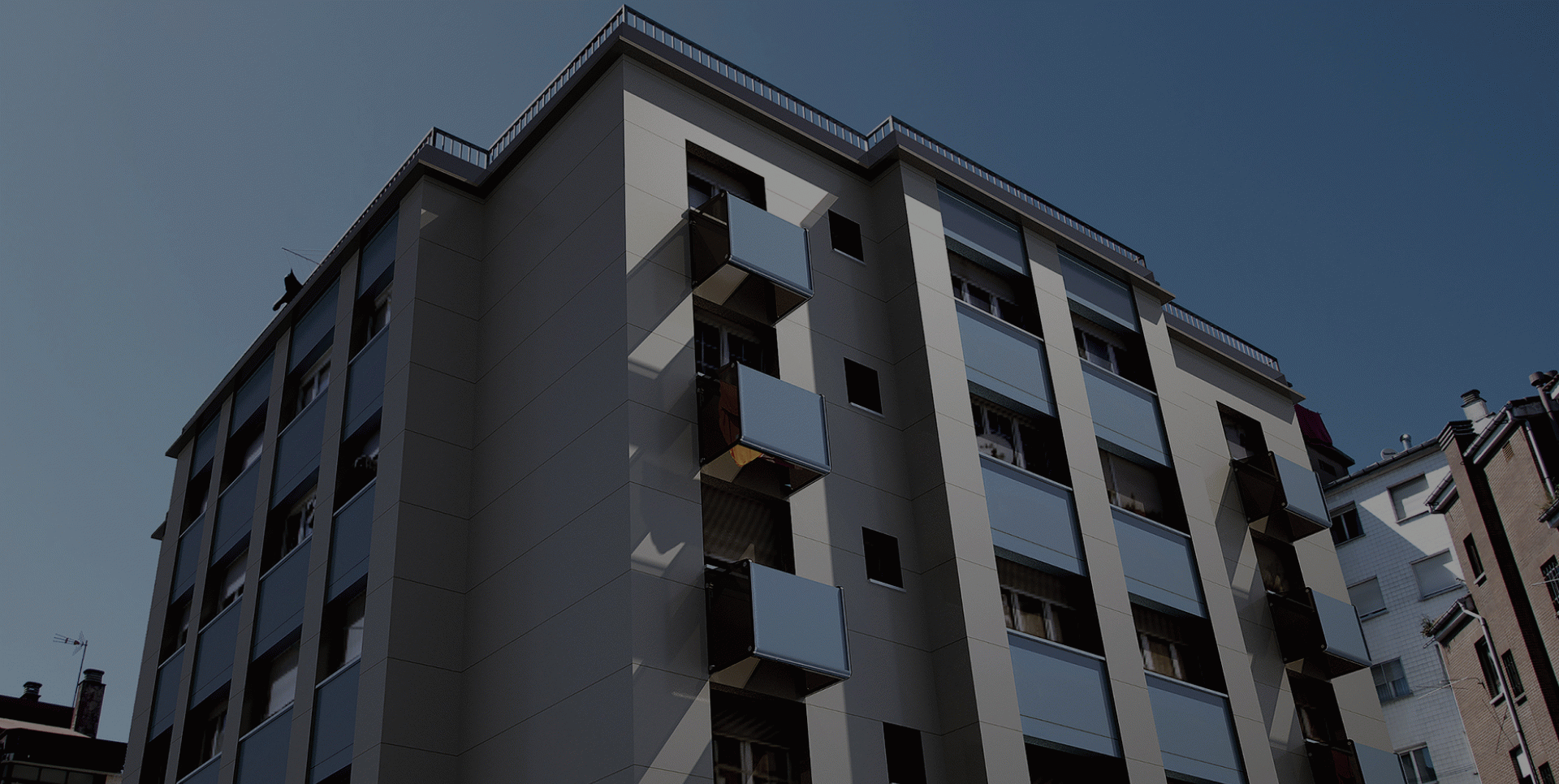 Lilia Garcia Alcalde - Estenedor per a façanes