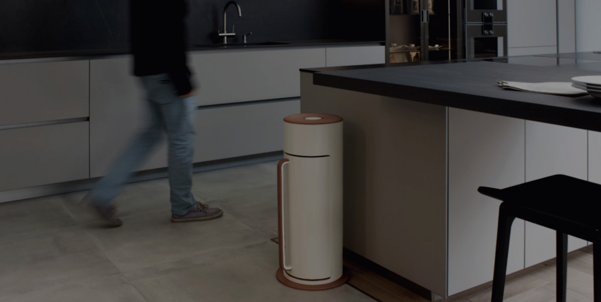 SPACE - Louis Robert Ferraz