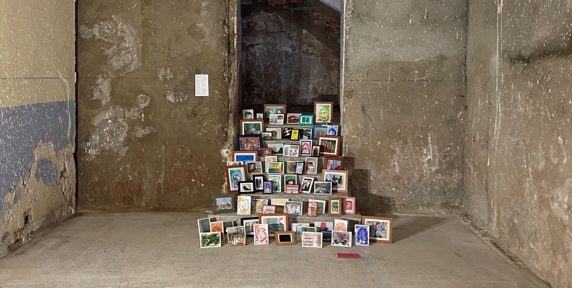 Recuerdo nacer por un tobogán