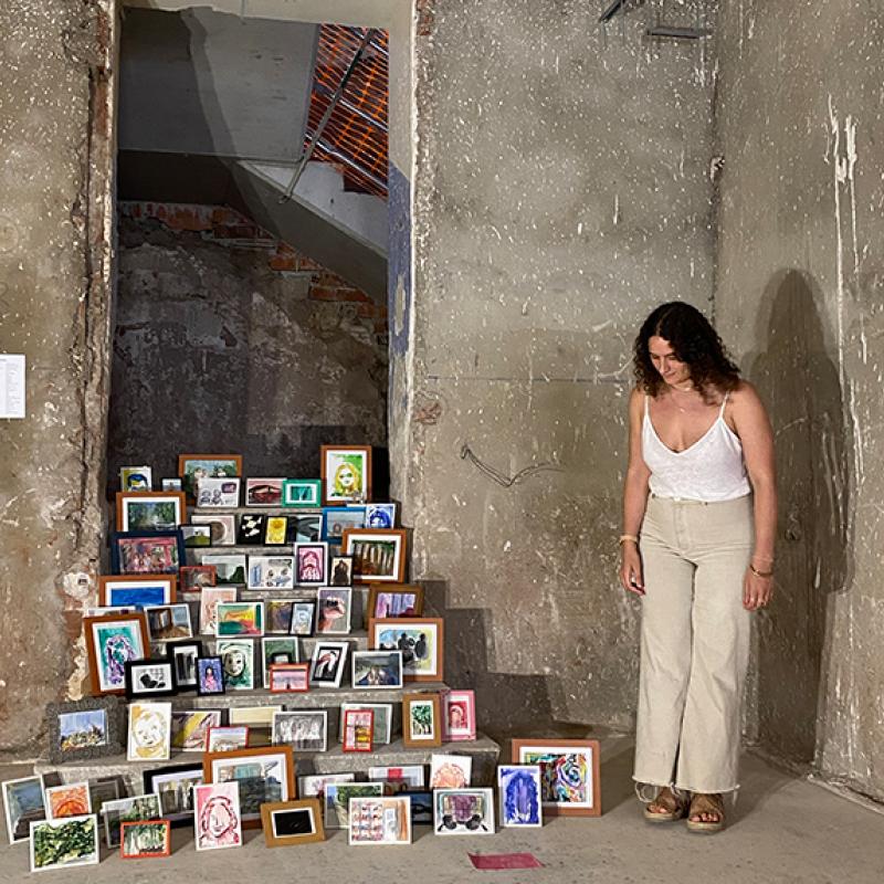 Recuerdo nacer por un tobogán