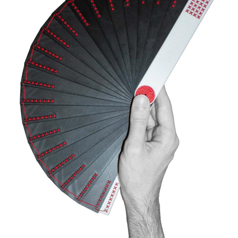 Punto. el abanico como objeto de diseño.